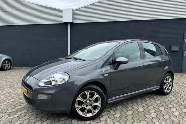 Fiat Punto (2014) thumbnail 1