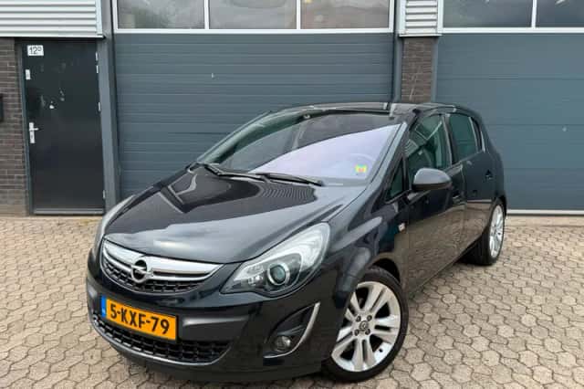 Opel Corsa (2013) thumbnail 1