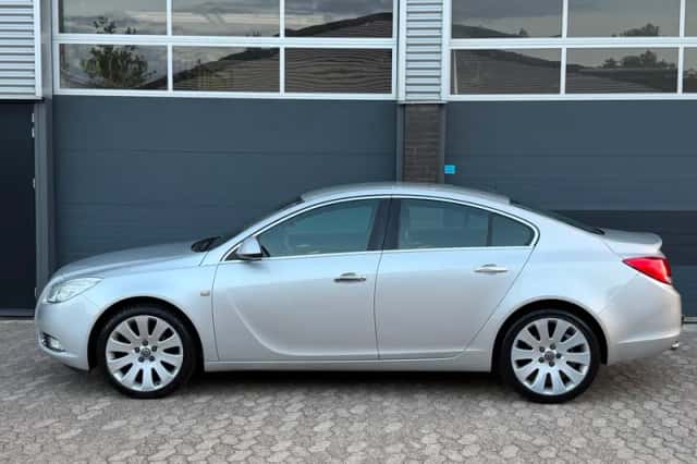 Opel Insignia (2009) thumbnail 6