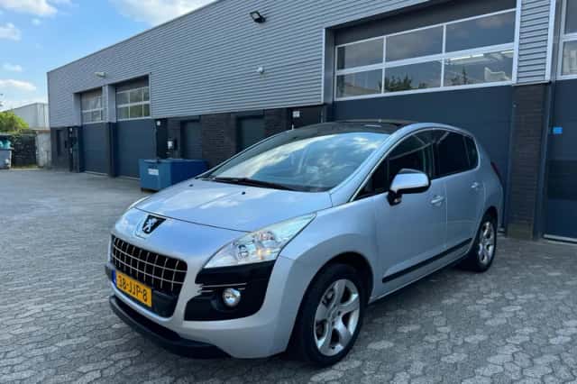 Peugeot 3008 (2009) thumbnail 5