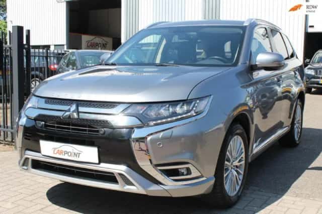 Mitsubishi Outlander (2019) thumbnail 1