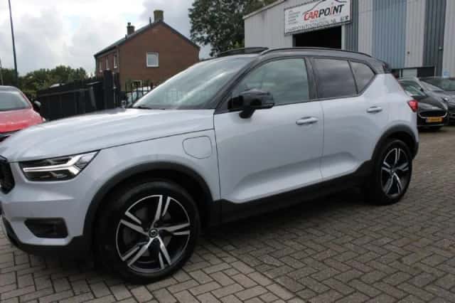 Volvo XC40 (2021) thumbnail 6
