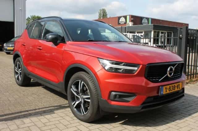 Volvo XC40 (2020) thumbnail 2