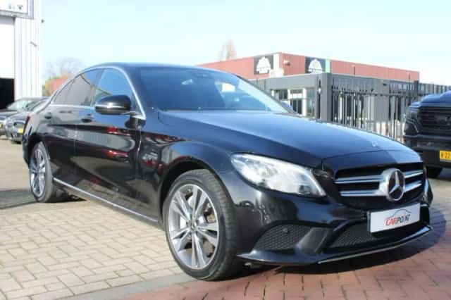Mercedes-Benz C-Klasse (2021) thumbnail 2