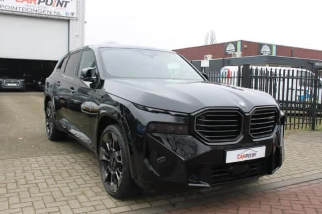 BMW XM (2023) thumbnail 2