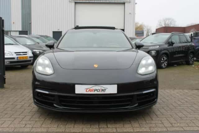 Porsche Panamera (2018) thumbnail 3