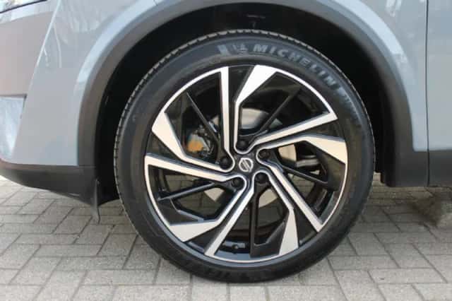 Nissan Qashqai (2022) thumbnail 5