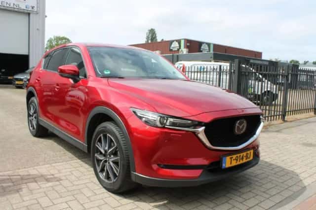 Mazda CX-5 (2017) thumbnail 2