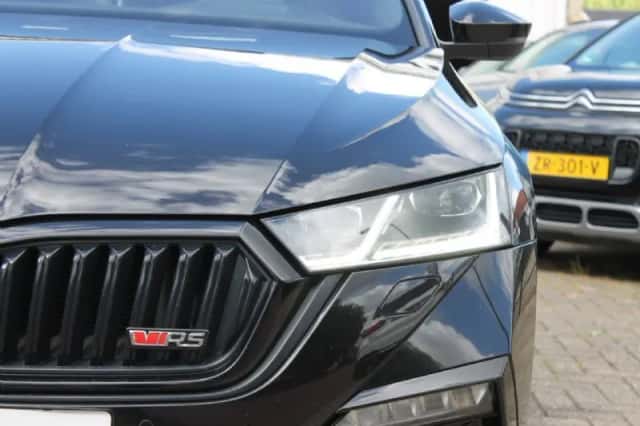 Škoda Octavia (2021) thumbnail 4
