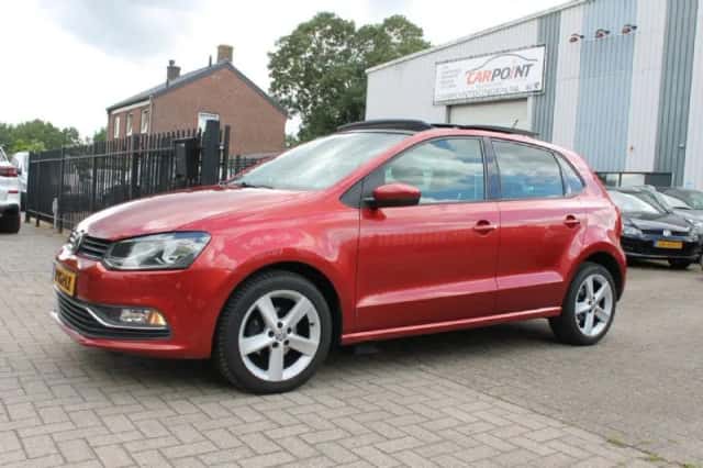 Volkswagen Polo (2014) thumbnail 5