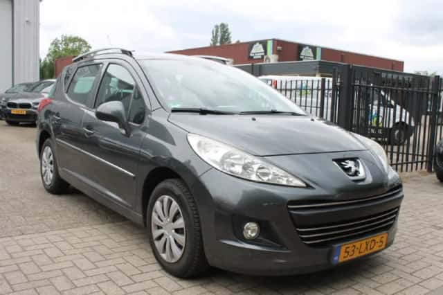 Peugeot 207 (2010) thumbnail 2