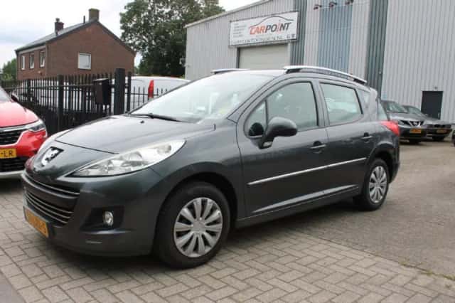 Peugeot 207 (2010) thumbnail 4