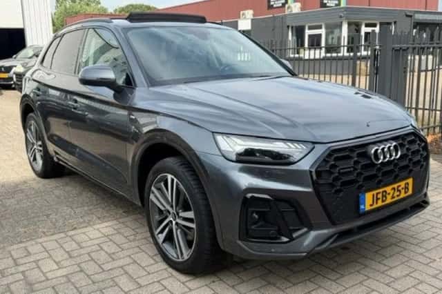 Audi Q5 (2021) thumbnail 2