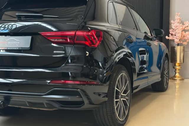 Audi Q3 (2019) thumbnail 4