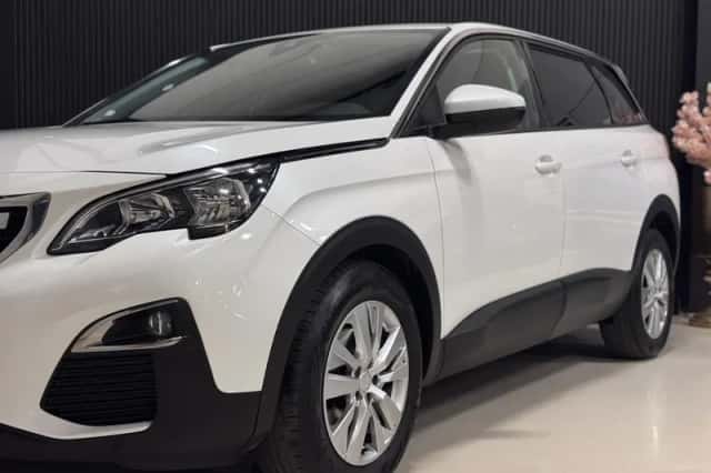 Peugeot 5008 (2020) thumbnail 3