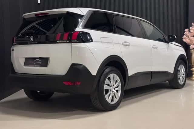 Peugeot 5008 (2020) thumbnail 6