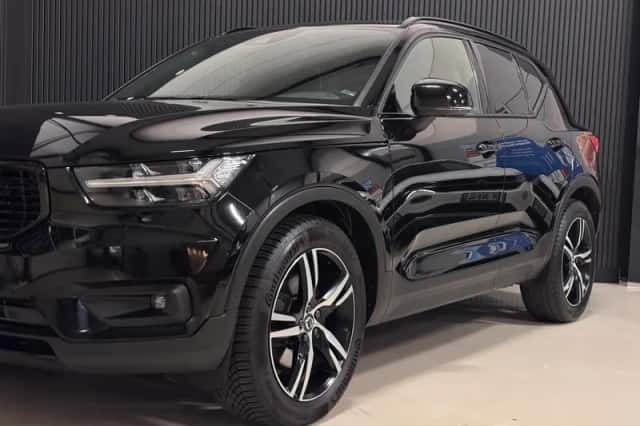 Volvo XC40 (2018) thumbnail 3