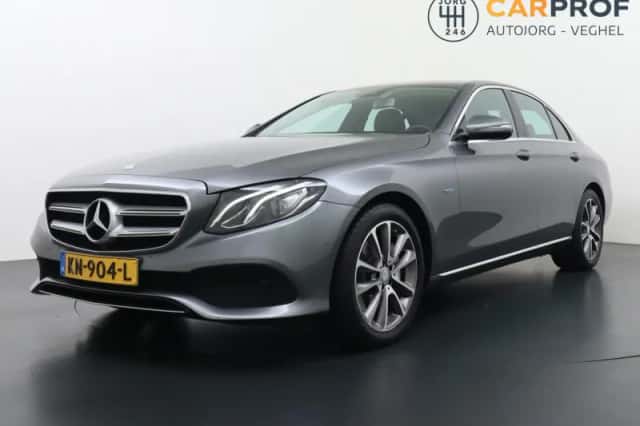 Mercedes-Benz E-Klasse (2016) thumbnail 1
