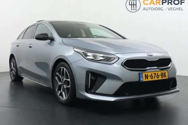 Kia Proceed (2021) thumbnail 4