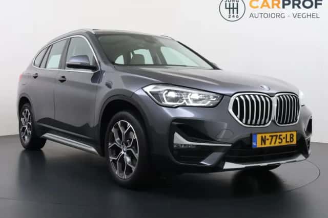 BMW X1 (2021) thumbnail 4