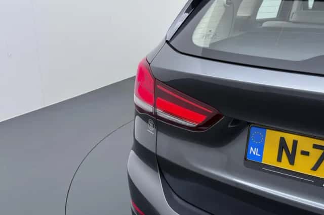 BMW X1 (2021) thumbnail 5
