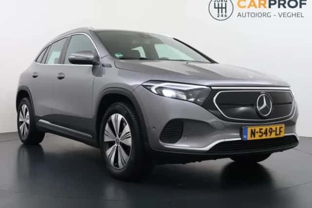 Mercedes-Benz EQA (2021) thumbnail 4