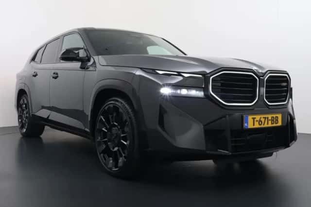 BMW XM (2023) thumbnail 4