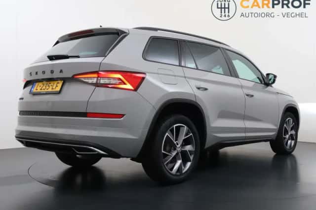 Škoda Kodiaq (2021) thumbnail 2