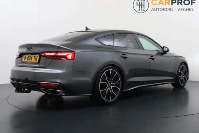 Audi A5 (2022) thumbnail 3
