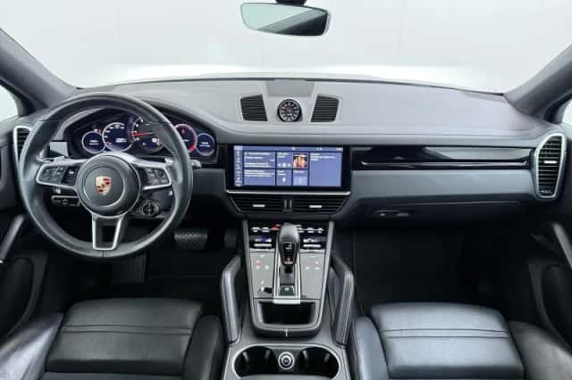 Porsche Cayenne (2019) thumbnail 5