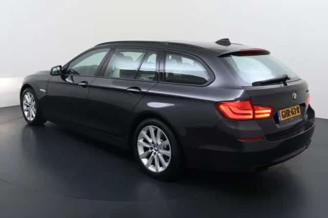 BMW 5-Serie (2011) thumbnail 3