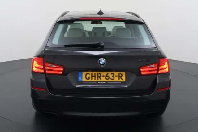 BMW 5-Serie (2011) thumbnail 4