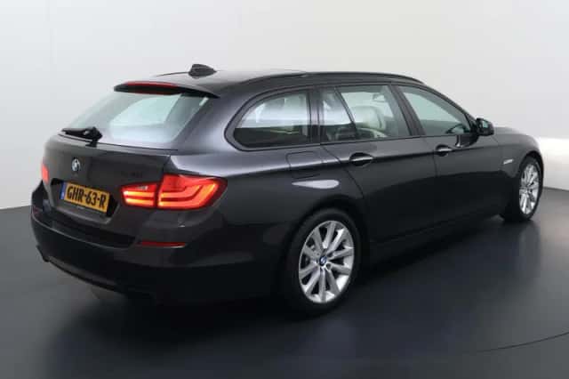 BMW 5-Serie (2011) thumbnail 5