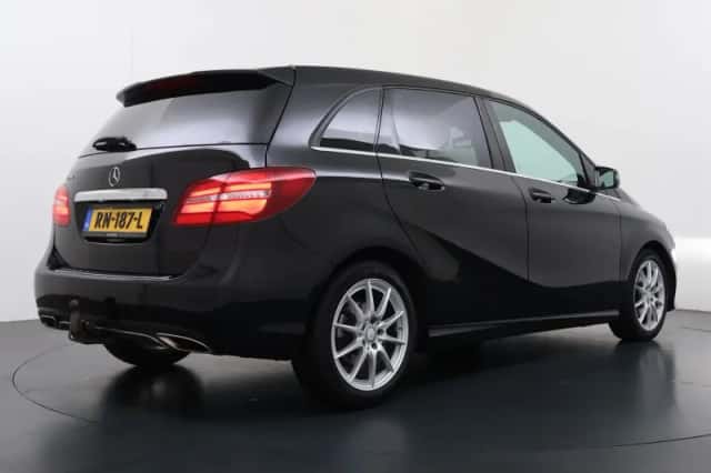 Mercedes-Benz B-Klasse (2017) thumbnail 3