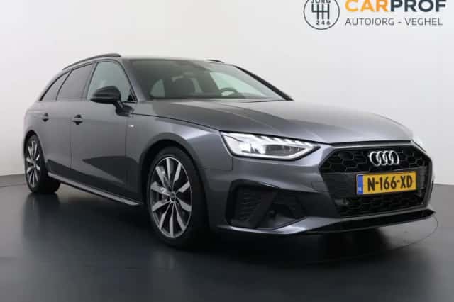 Audi A4 (2022) thumbnail 4