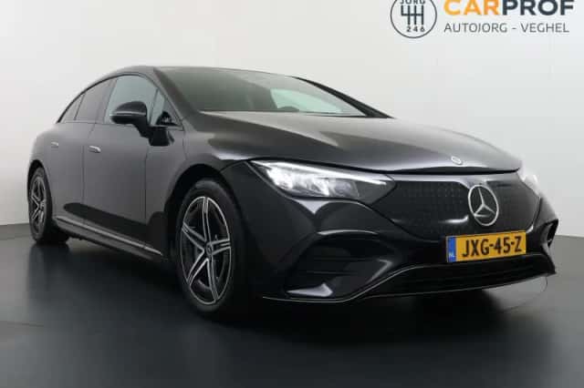 Mercedes-Benz EQE (2023) thumbnail 5