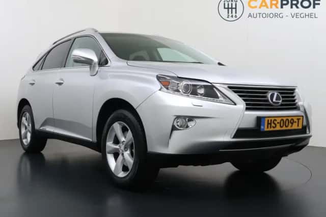 Lexus RX (2016) thumbnail 4