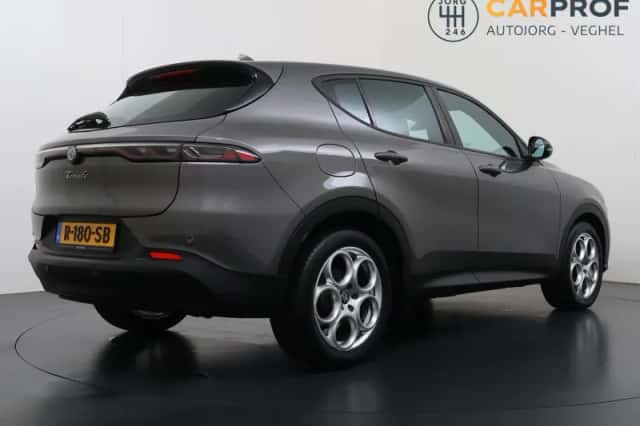 Alfa Romeo Tonale (2022) thumbnail 3