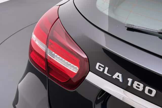 Mercedes-Benz GLA-Klasse (2018) thumbnail 5