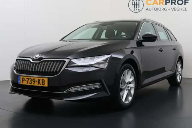 Škoda Superb (2022) thumbnail 1