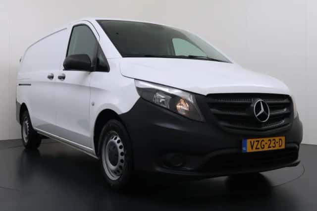 Mercedes-Benz Vito (2021) thumbnail 4