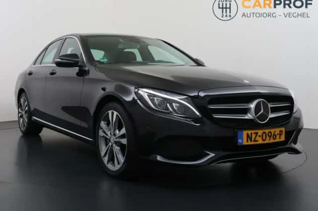 Mercedes-Benz C-Klasse (2015) thumbnail 4