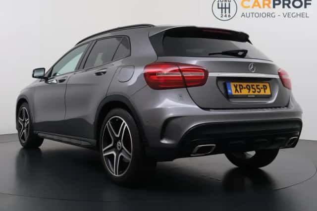 Mercedes-Benz GLA-Klasse (2019) thumbnail 2