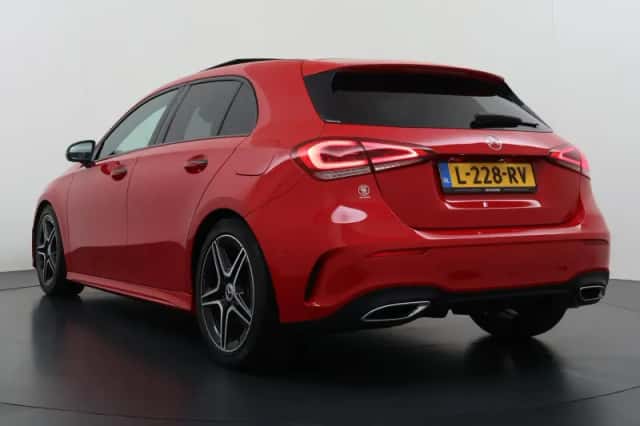 Mercedes-Benz A-Klasse (2018) thumbnail 2