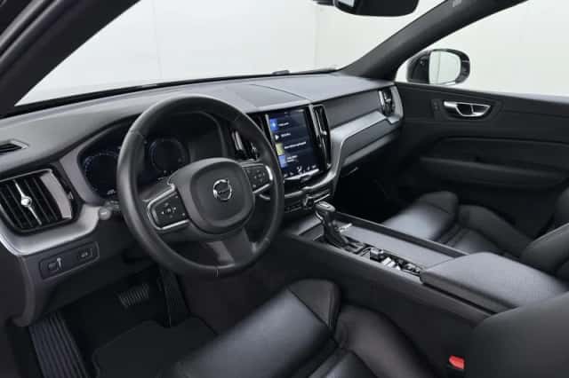 Volvo XC60 (2020) thumbnail 6