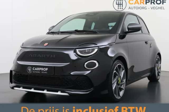 Abarth 500E (2024) thumbnail 1