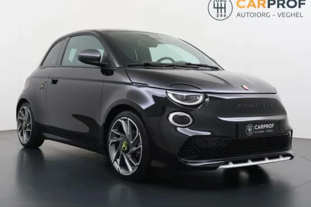 Abarth 500E (2024) thumbnail 4