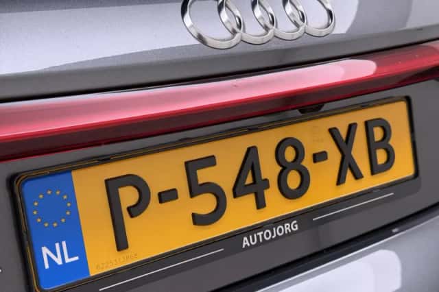 Audi e-tron GT (2022) thumbnail 6