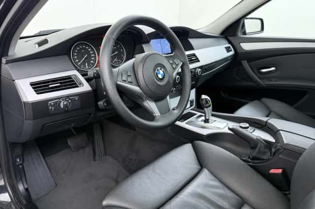 BMW 5-Serie (2009) thumbnail 6