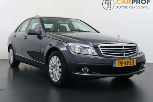 Mercedes-Benz C-Klasse (2010) thumbnail 4